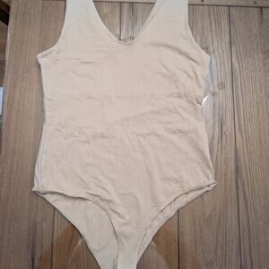 Women's Ambiance Seamless Scoop Neck Bodysuit Tan Size Multiple